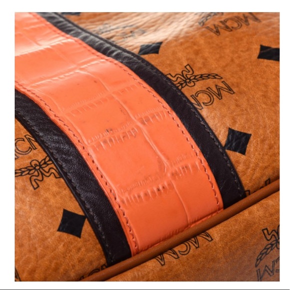 Authentic MCM Visetos Crocodile Embossed Shopper Tote in Cognac - Picture 8 of 13